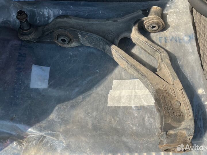 Рычаг передний правый TRW touareg 1