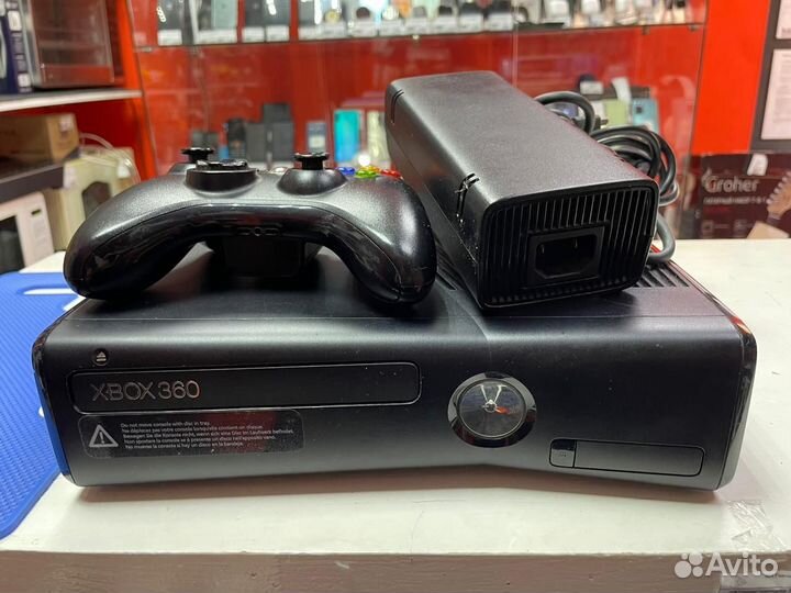 Игровая приставка Xbox 360s 250gb +37 дисков с игр