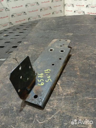 Кронштейн клапана ограничения давления Scania P