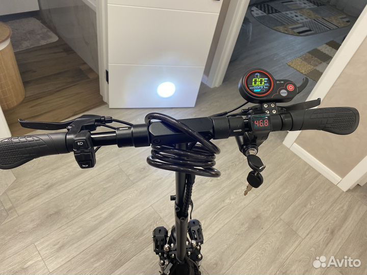 Электросамокат Kugoo m5