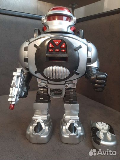 Интерактивный робот