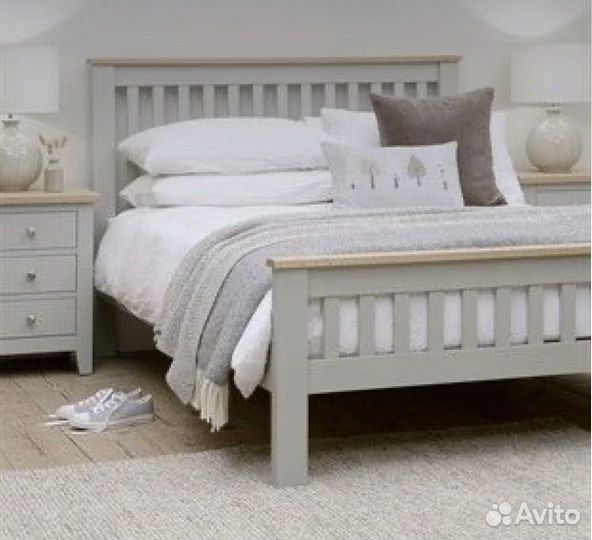 Кровати из массива