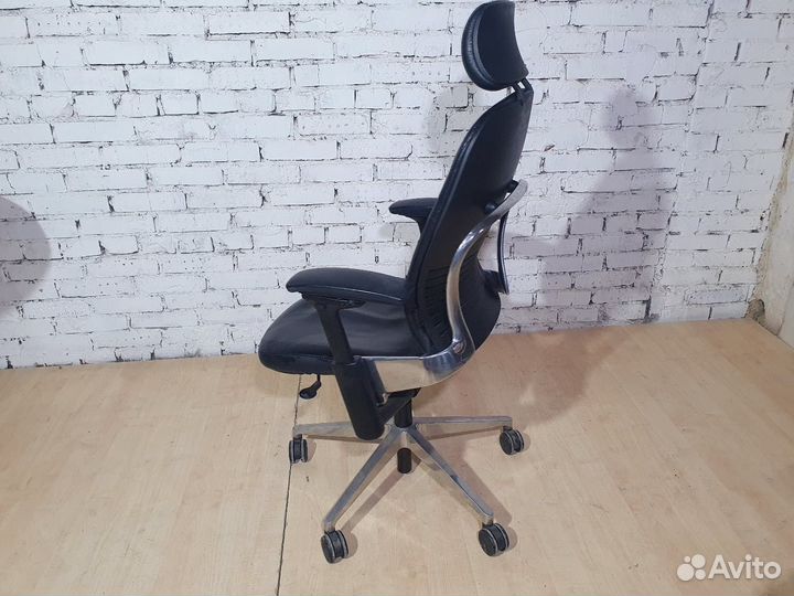 Кресло руководителя компьютерное кожаное импорт