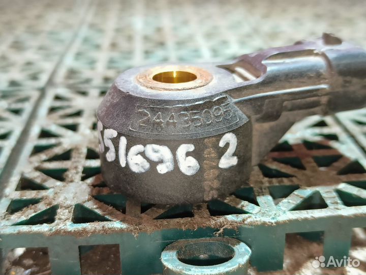 Датчик детонации Opel Astra H 1.6