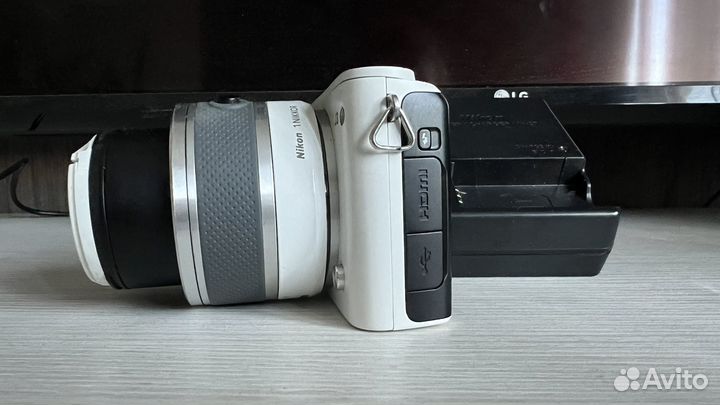 Компактный фотоаппарат nikon 1 j3