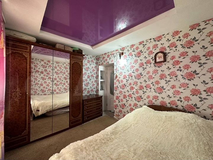 Дом 180 м² на участке 7,9 сот.