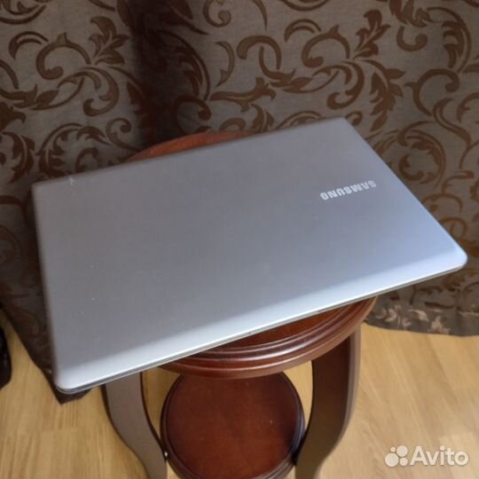 Ноутбук Samsung, i5-2467M / 8гб / SSD 240гб