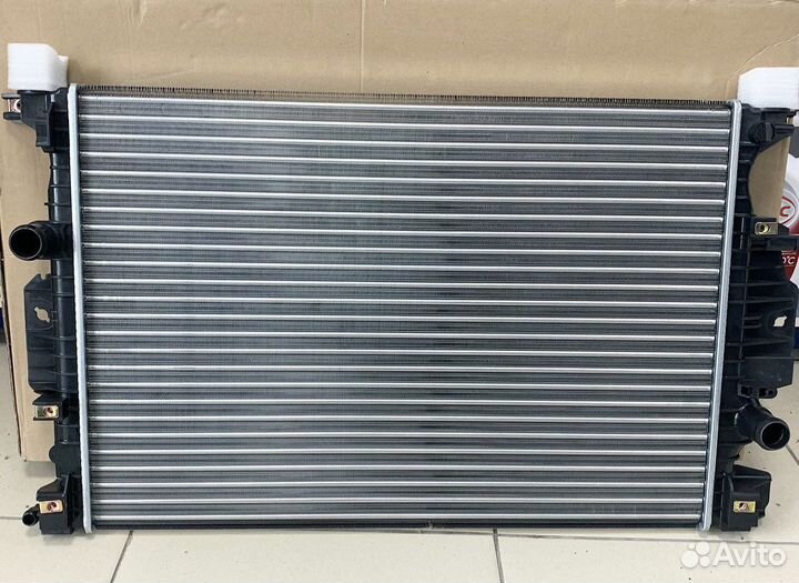 Радиатор охлаждения ford mondeo 5 2.0