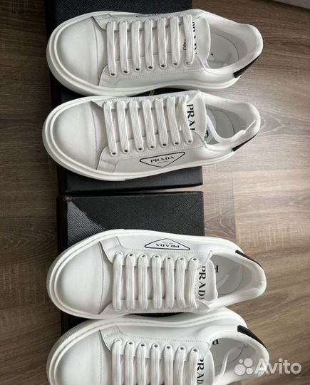 Кроссовки Prada