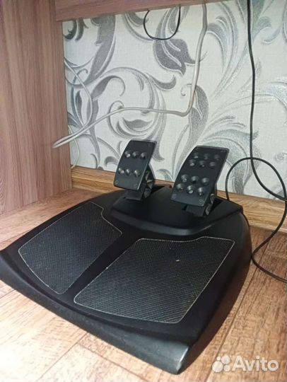 Logitech momo racing