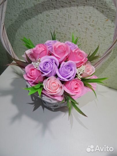 Композиция из мыльных роз