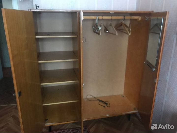 Шкаф для одежды бу
