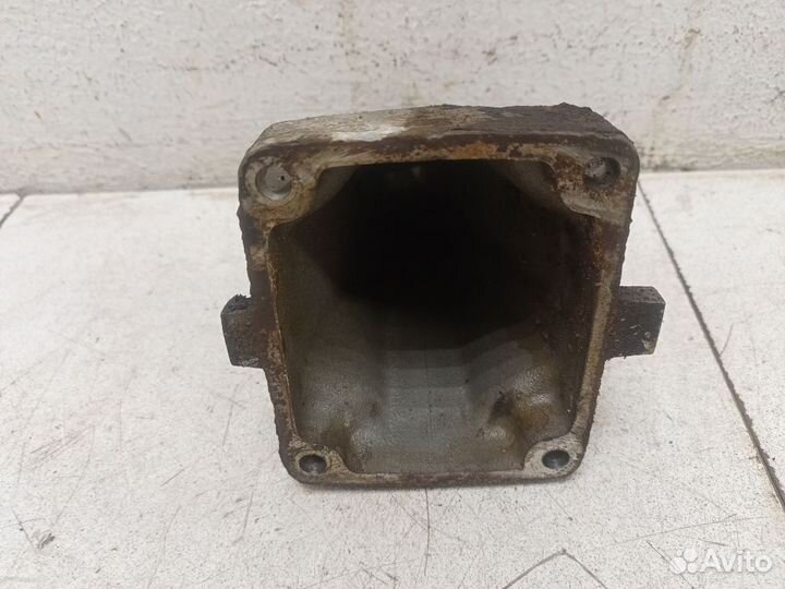 Кронштейн двигателя