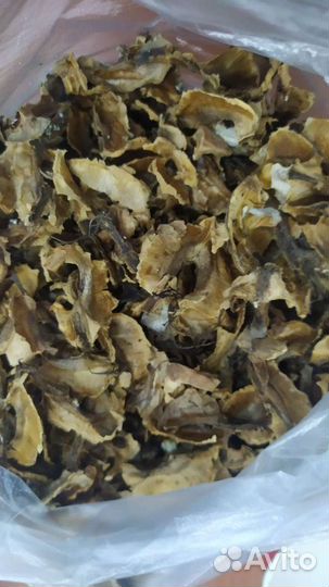 Грецкие орехи, Перегородки, виноград сушёный, сухо