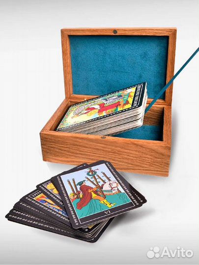 Шкатулка для украшений и карт таро из дерева