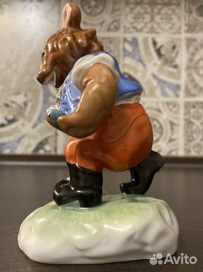 Фигурка Медведь с мёдом Herend Венгрия