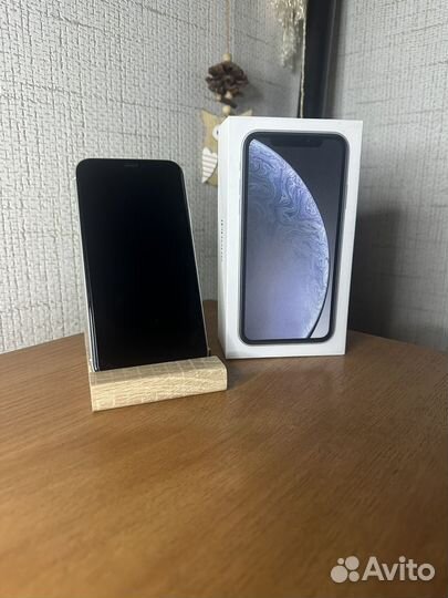 iPhone Xr, 64 ГБ