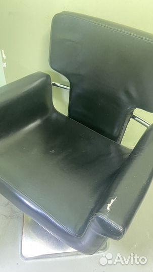 Парикмахерское кресло бу