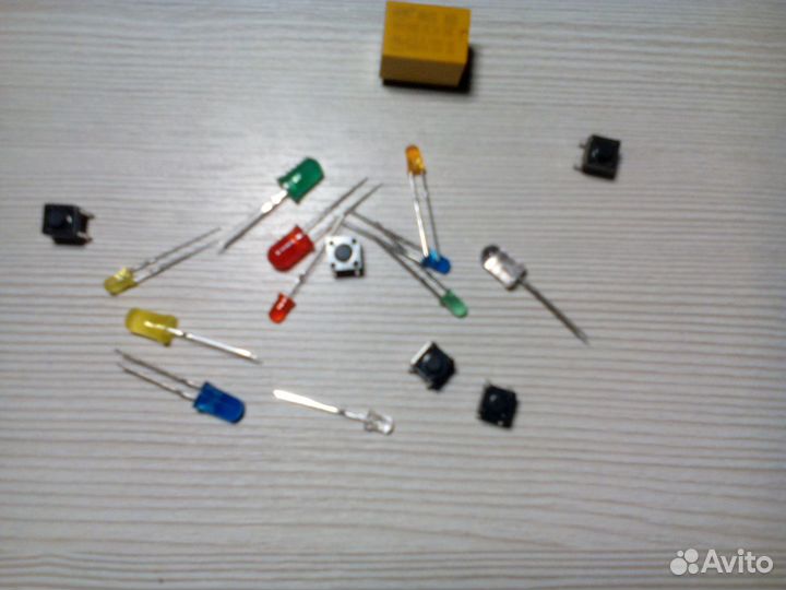Продам набор для программиста микроконтроллеров