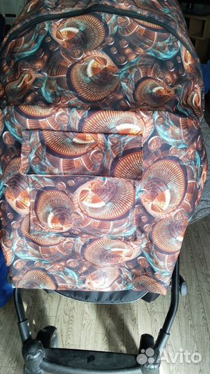 Коляска прогулочная 2 в 1