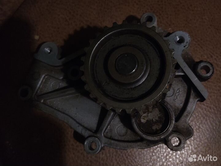 Водяная помпа на черри тигго