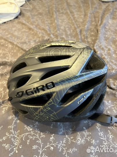 Велошлем giro