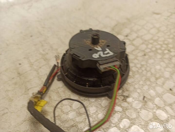 Моторчик зеркала левого