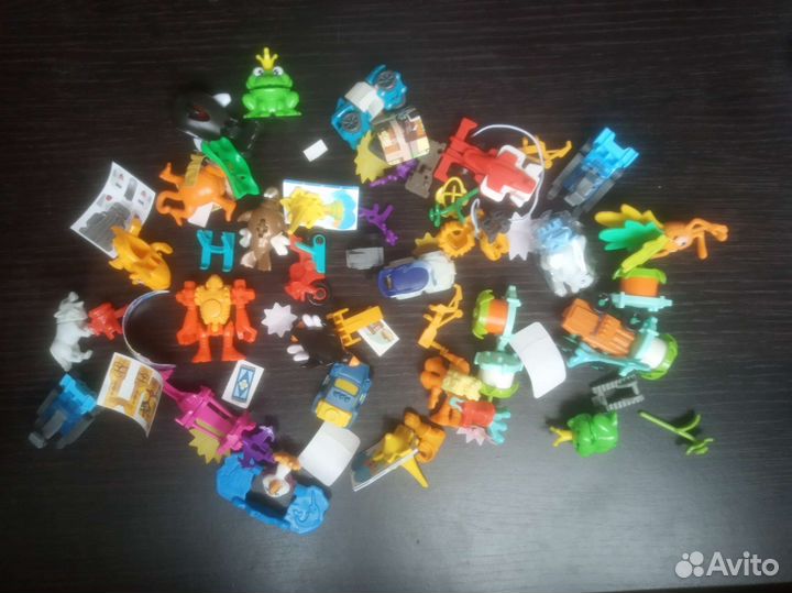 Фигурки Киндер-сюрпризов