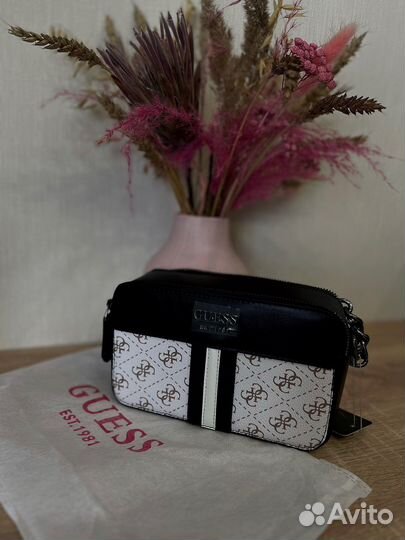 Сумка guess новая