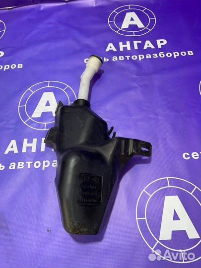 Бачок омывателя Opel Astra J A16XER 2012