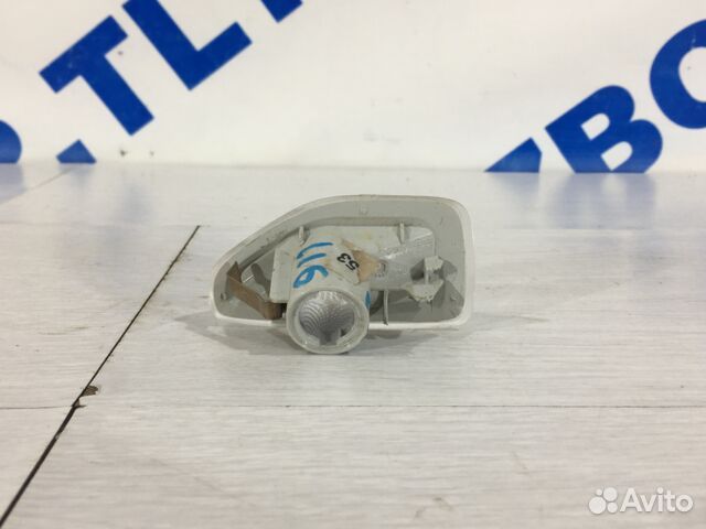 Повторитель поворотника левый renault sandero 2 1