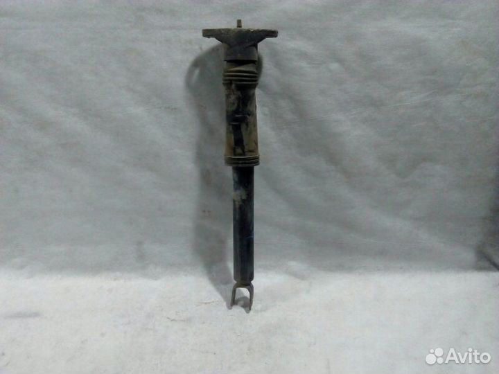 Амортизатор задний задний Kia Ceed 1 2007-2012