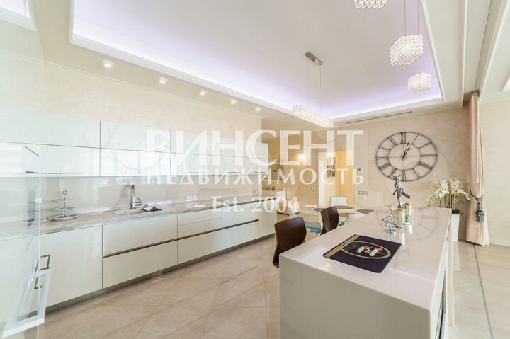 3-к. квартира, 170 м², 12/16 эт.