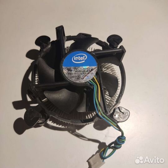 Боксовый кулер intel