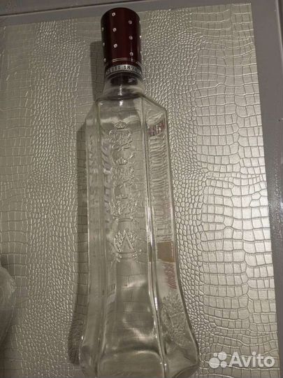 Бутылка коллекц.со стразами Сваровски стекло 0,75л