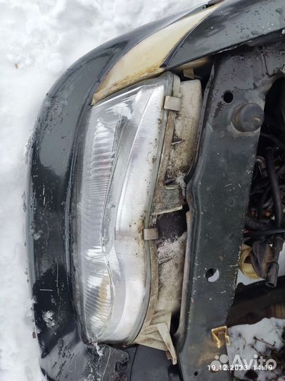 Фара Hyundai sonata III