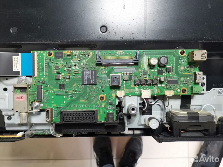 Телевизор Sony KDL-32RD433 (Разбор)(По запчастям)