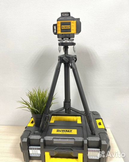 Лазерный уровень dewalt 16 лучей+ штатив