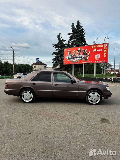 Mercedes-Benz W124 3.0 AT, 1993, 410 000 км