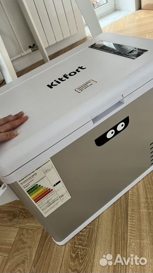 Автомобильный холодильник компрессорный kinfort