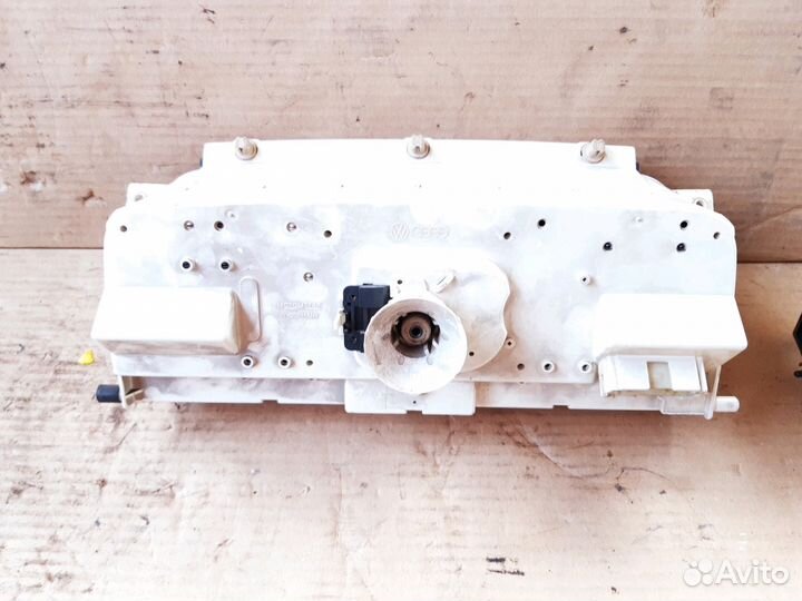 Панель приборов Volkswagen Passat B3