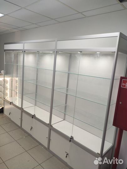 Витрины стеклянные из алюминиевого профиля