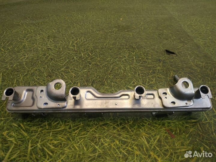 Рейка топливная (рампа) Lexus NX 300