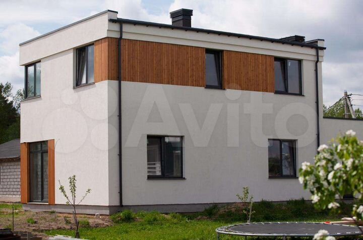 Дом 161 м² на участке 6,5 сот.