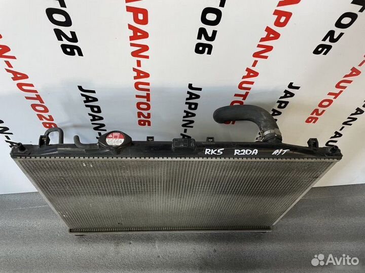 Радиатор охлаждения Honda Stepwgn RK1 RK5 RK2 2.0