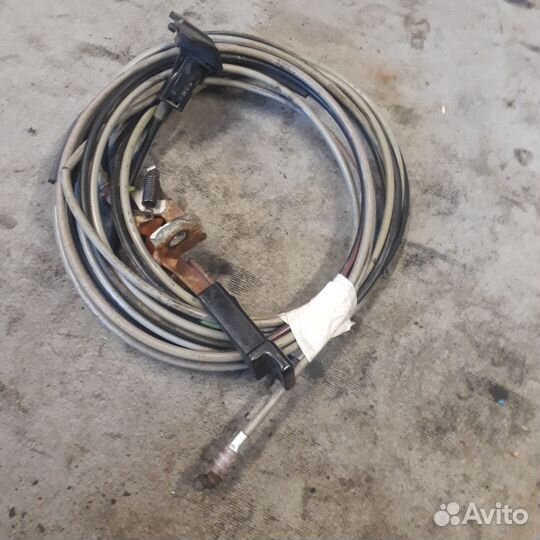 Трос лючка и крышки багажника Мицубиси Лансер 9