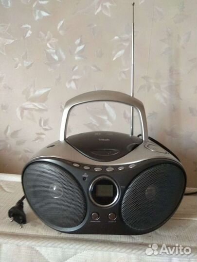 Uitek CD/Mp3 плеер и радио (на запчасти )