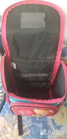 Школьный ранец (рюкзак)