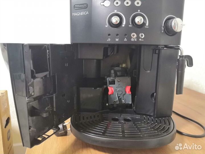Кофемашина delonghi esam 4000