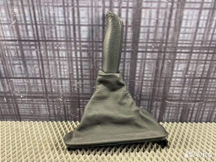 Кожух рычага ручного тормоза Bmw X5 E53 M54 2004